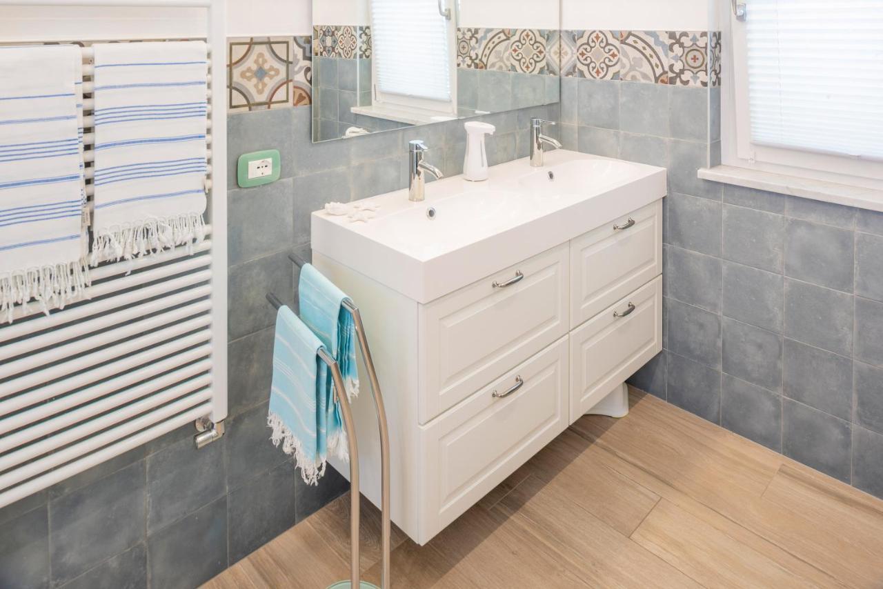 Villa Rosetta & Romeo Family Apartment กอสเตร์มาโน ภายนอก รูปภาพ